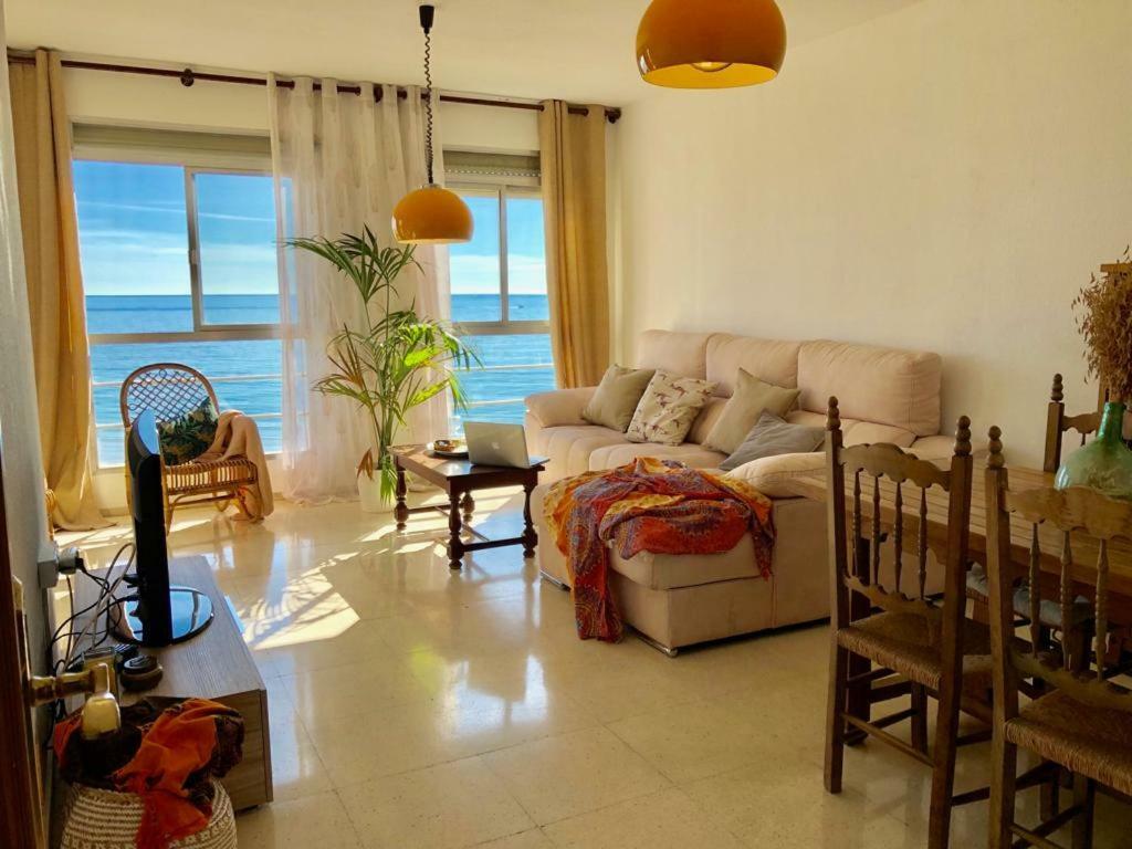 Stunning Sea View Apartment อาลิกันเต ภายนอก รูปภาพ